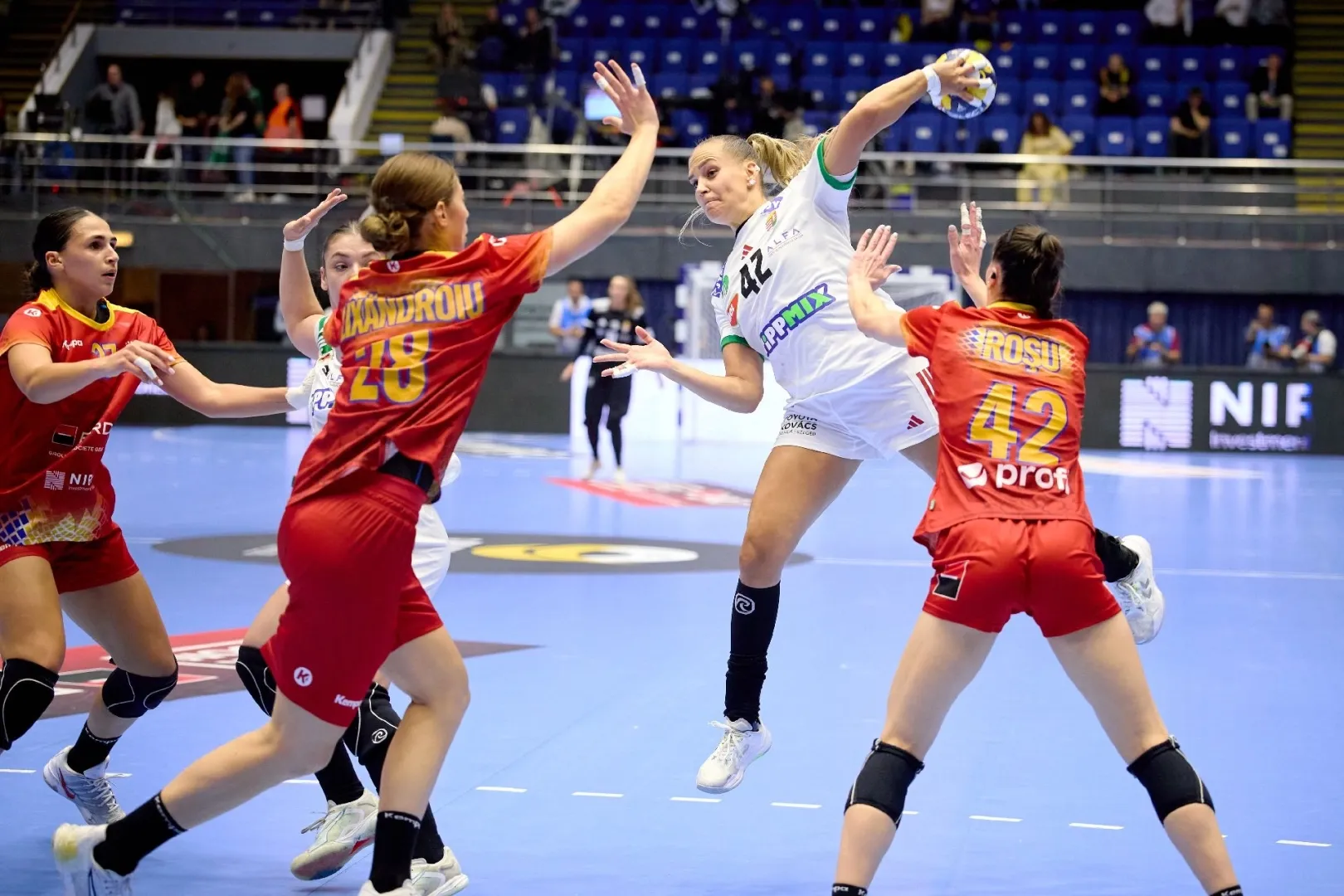 30582695-EHF_Hungary - Romania_27_Sep_267.webp